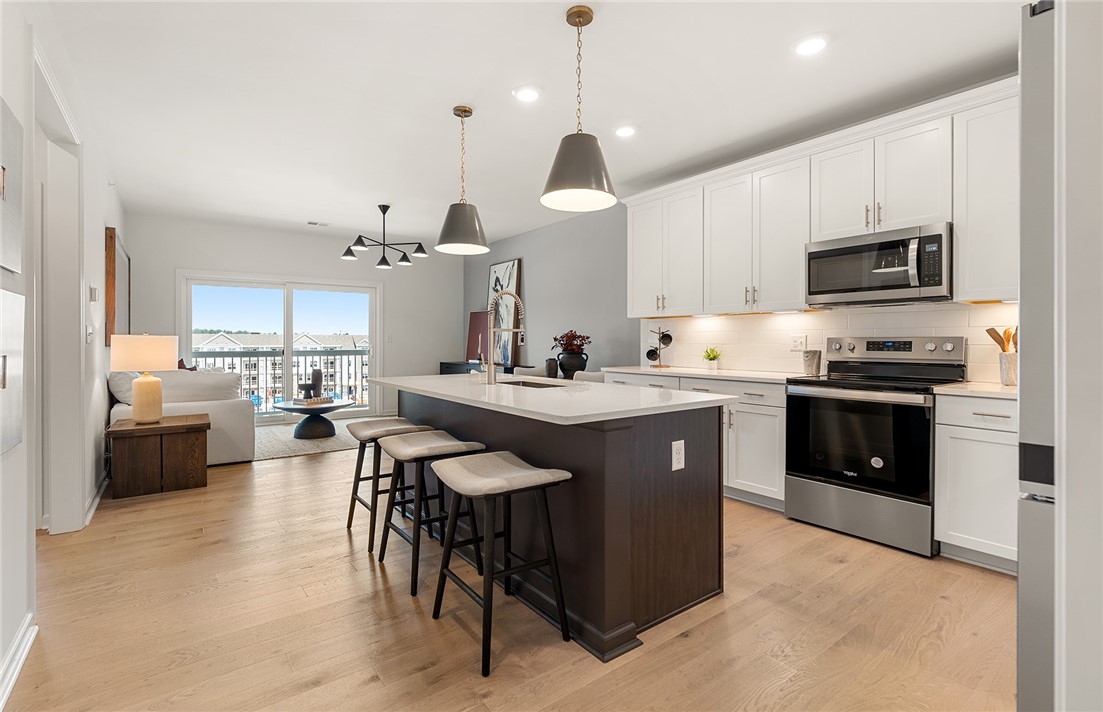141 East Point Drive 404