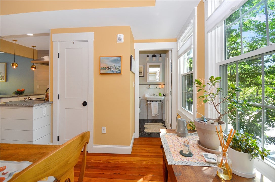 7 Bay View Avenue B