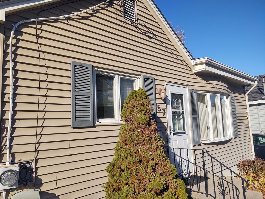 57 VIVIAN Avenue