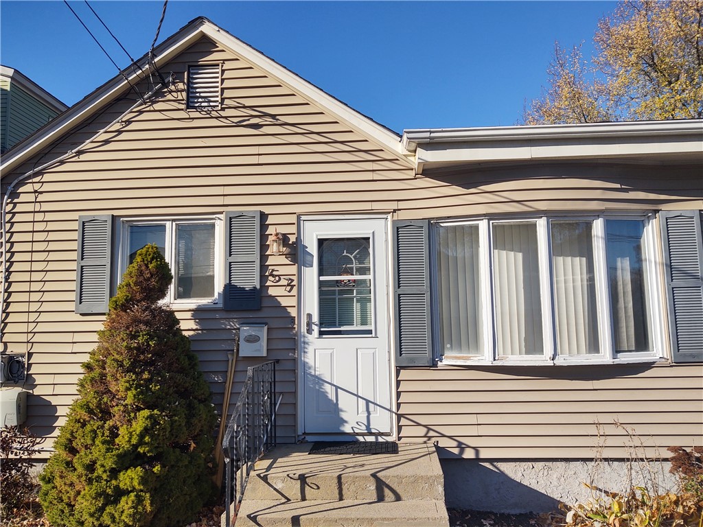 57 VIVIAN Avenue
