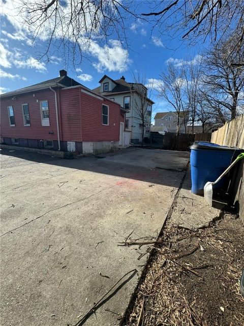 Single Family Residence in Providence RI 48 De Soto Street.jpg