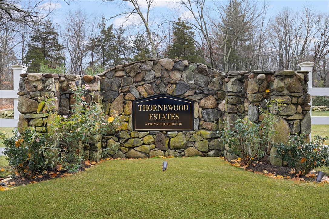 7 Thornewood Drive