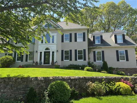 7 Thornewood Drive Lincoln RI 02865