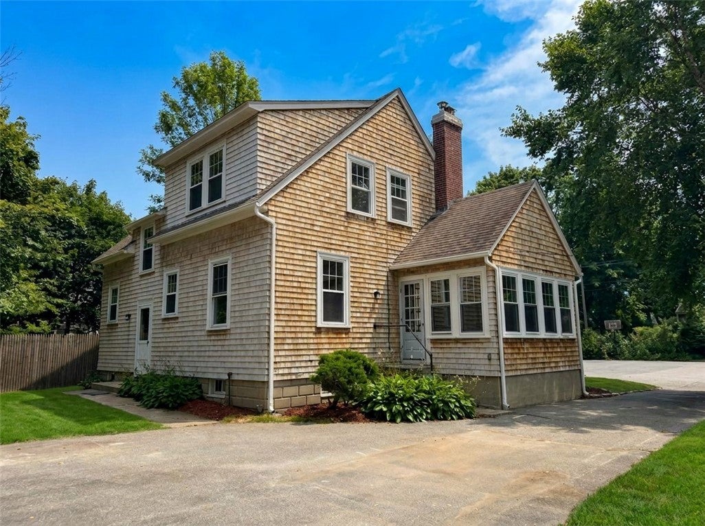 25 Kneeland Street