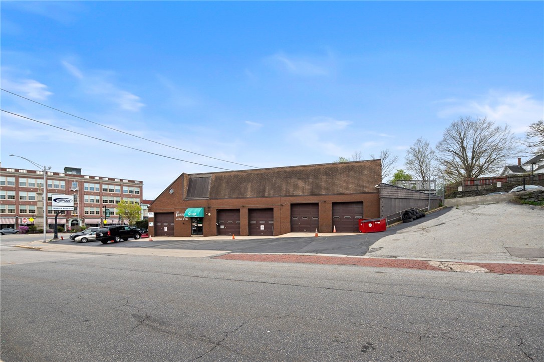 18 Blackstone Street