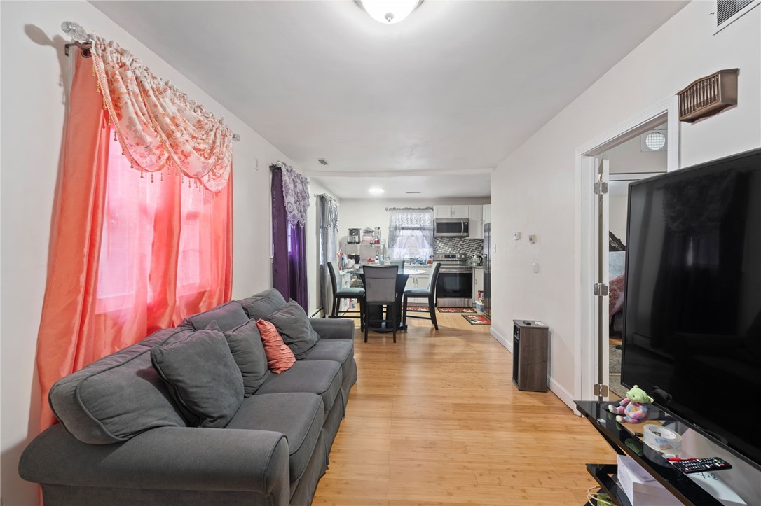 446 Budlong Road