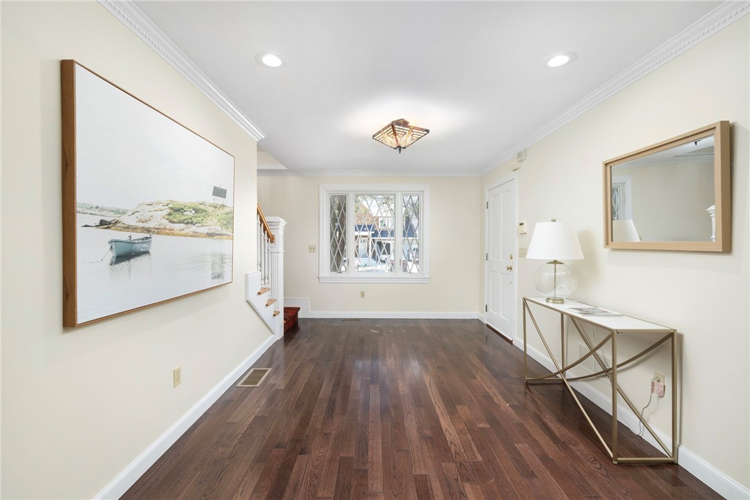 58 Dolphin Avenue