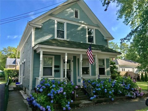 4 Bayview Avenue 3 Bristol RI 02809