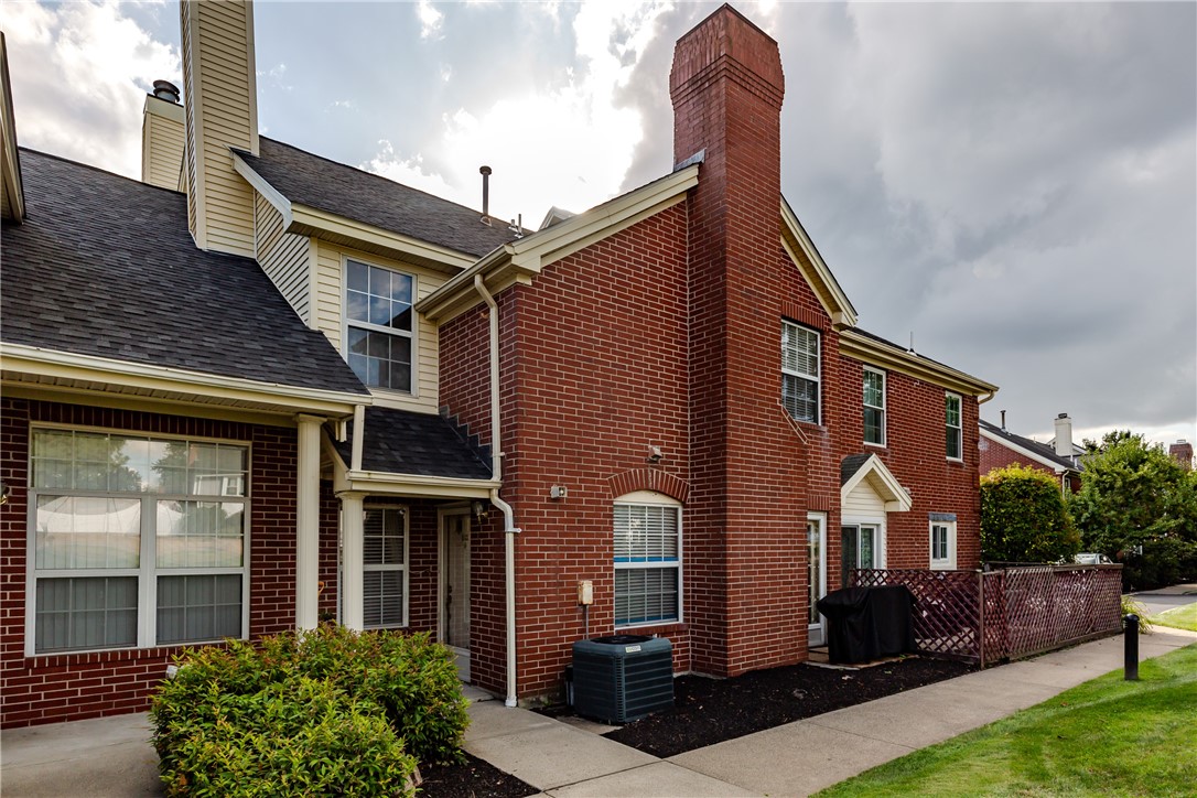 626 Smithfield Road 1105