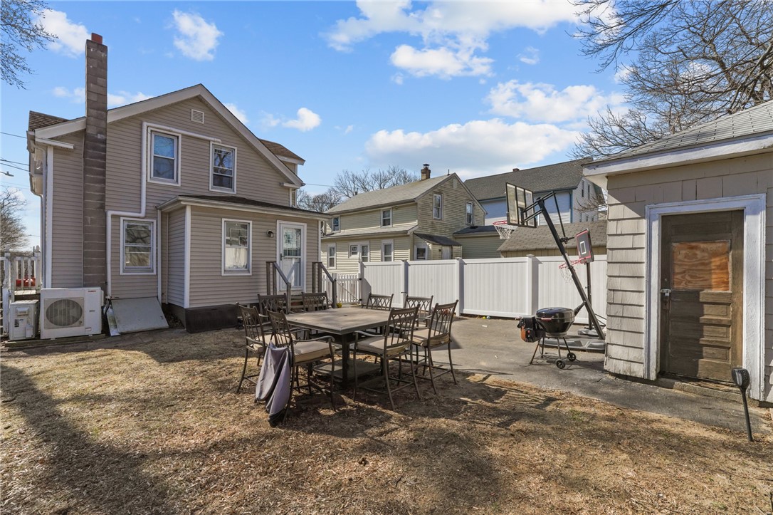 9 Washburn Avenue