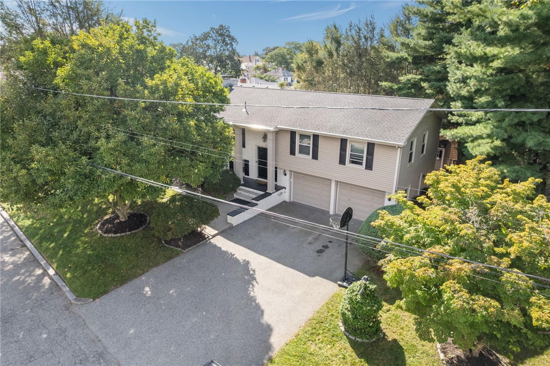 44 Elmcroft Avenue