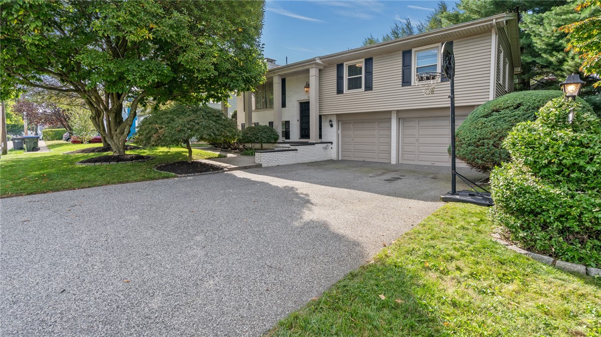 44 Elmcroft Avenue