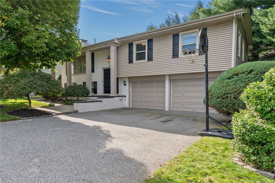 44 Elmcroft Avenue