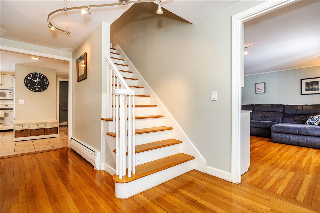 East Greenwich, Rhode Island 02818, United States, 3 Bedrooms Bedrooms, ,3 BathroomsBathrooms,Residential,Active,87250