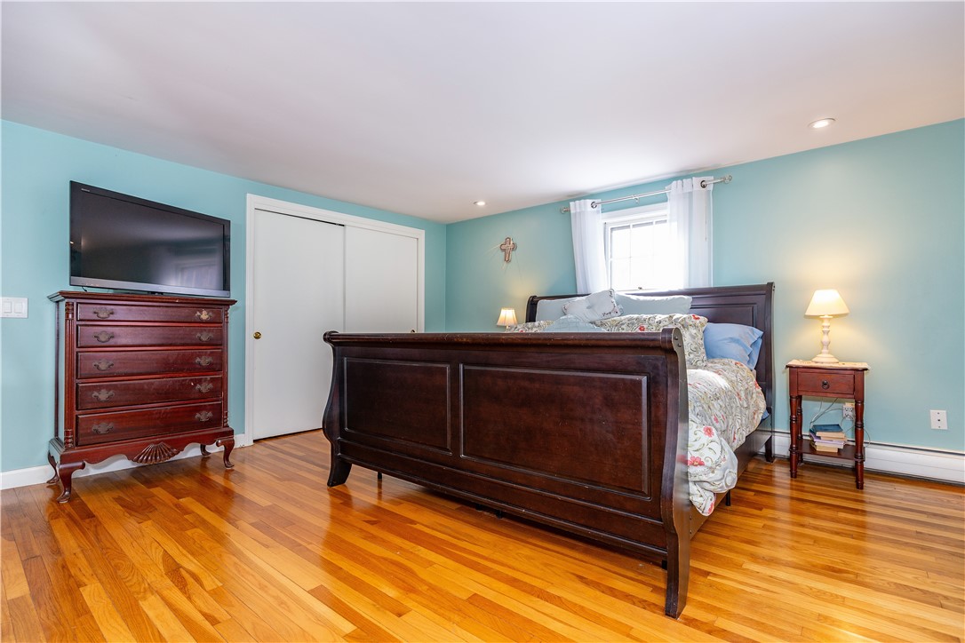 East Greenwich, Rhode Island 02818, United States, 3 Bedrooms Bedrooms, ,3 BathroomsBathrooms,Residential,Active,87250