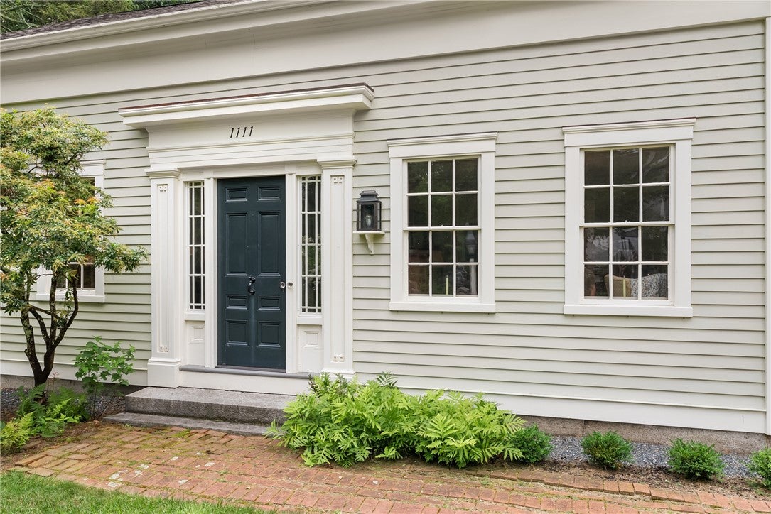 1111 Old Smithfield Road
