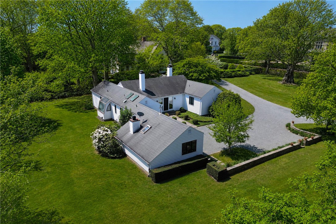 18 Ledge Road