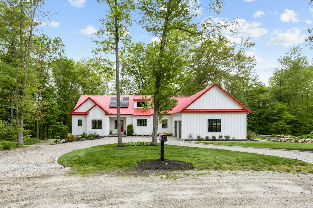 45 Lloyd Bowen Court