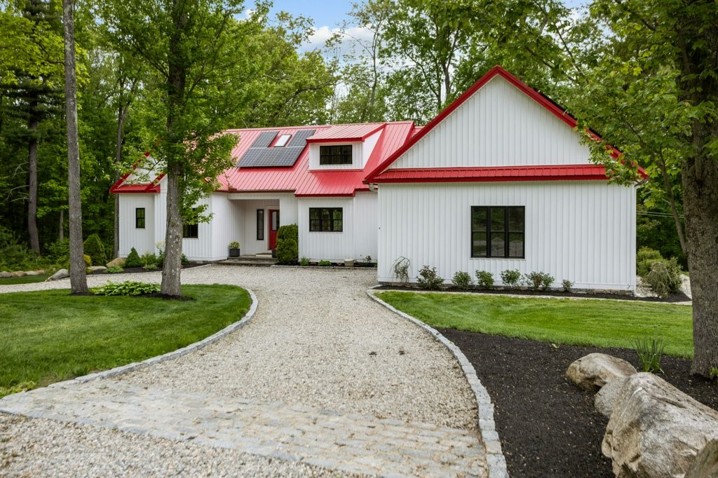 45 Lloyd Bowen Court