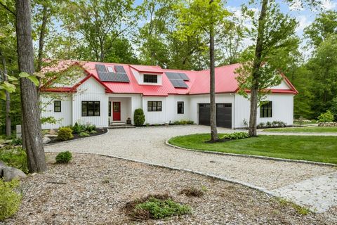 45 Lloyd Bowen Court Glocester RI 02814