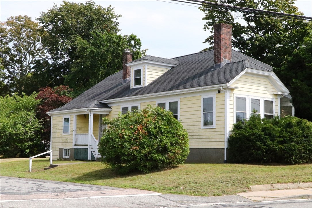 283 West Main Road
