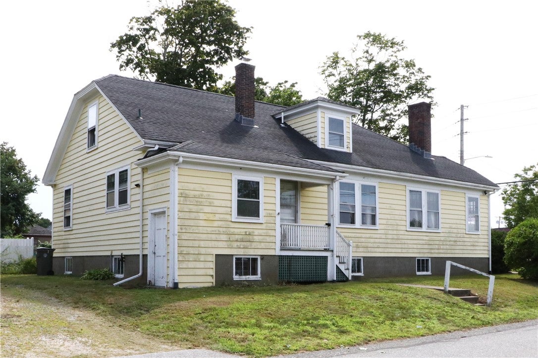 283 West Main Road
