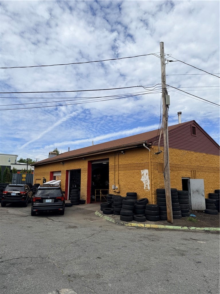 214 South Main Street 220