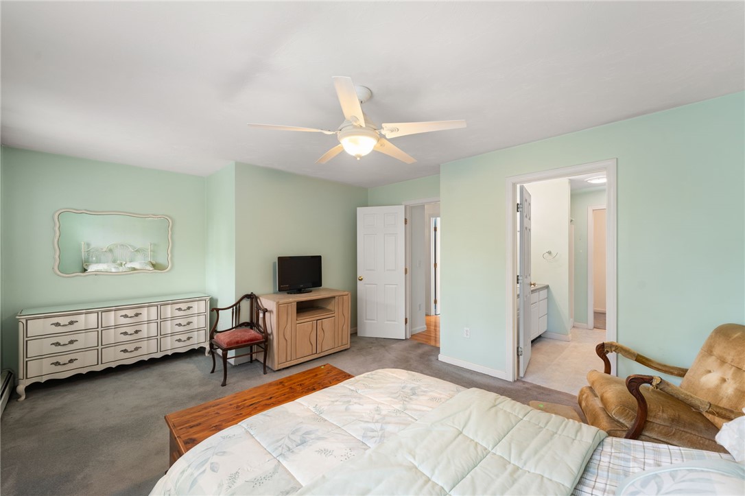 South Kingstown, Rhode Island 02892, United States, 3 Bedrooms Bedrooms, ,3 BathroomsBathrooms,Residential,Active,140858