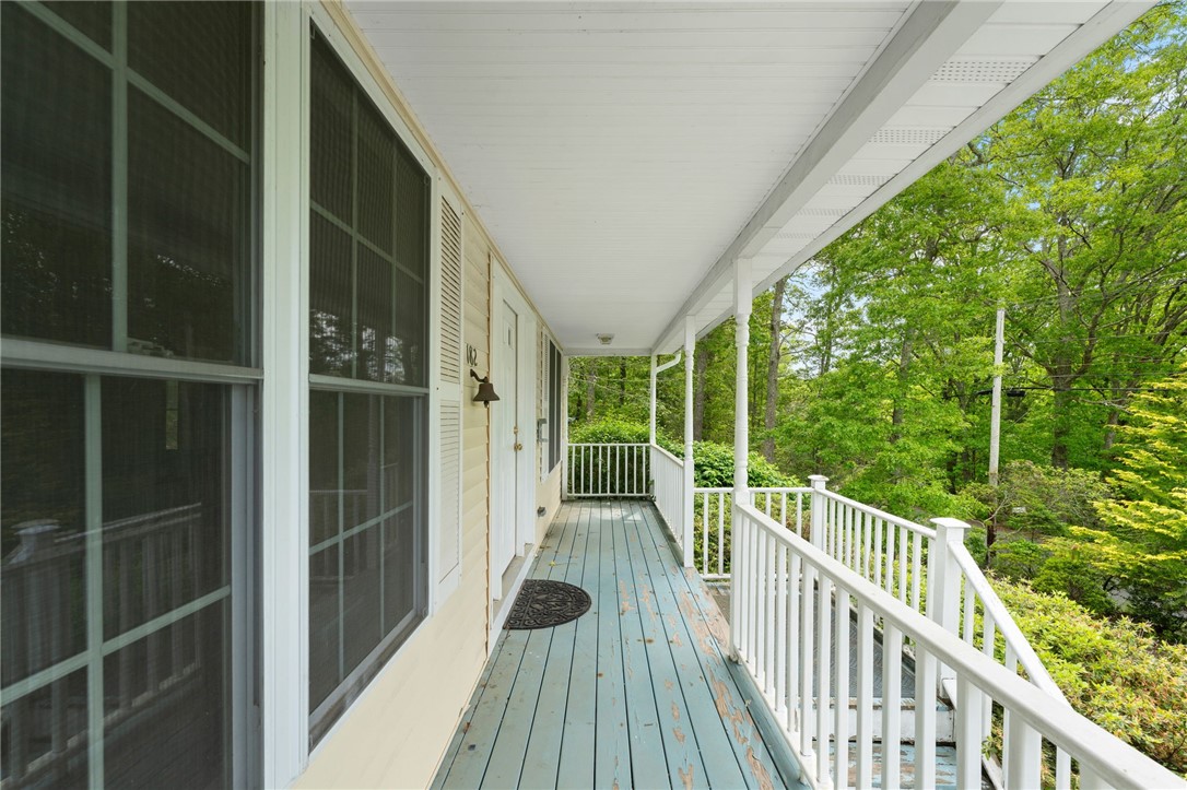 South Kingstown, Rhode Island 02892, United States, 3 Bedrooms Bedrooms, ,3 BathroomsBathrooms,Residential,Active,140858