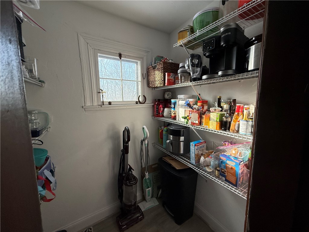 274 Waterman Avenue 2