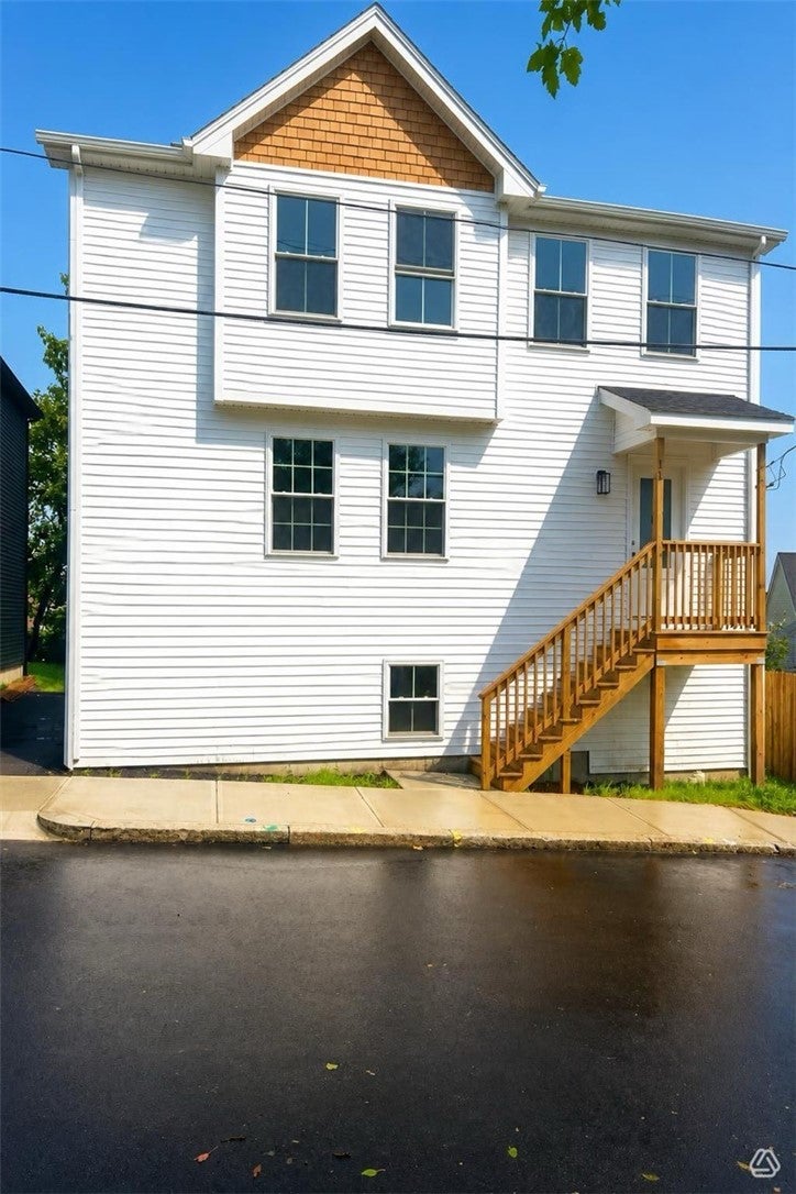 11 Benton Street