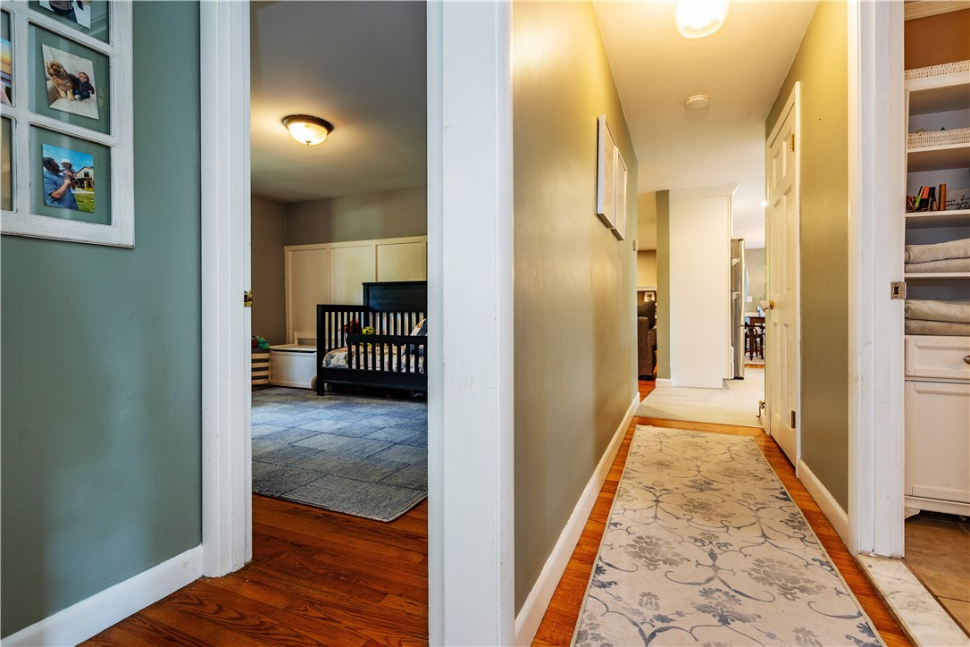 North Kingstown, Rhode Island 02852, United States, 3 Bedrooms Bedrooms, ,2 BathroomsBathrooms,Residential,Active,184870