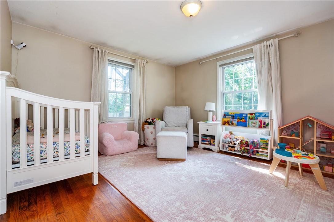 North Kingstown, Rhode Island 02852, United States, 3 Bedrooms Bedrooms, ,2 BathroomsBathrooms,Residential,Active,184870