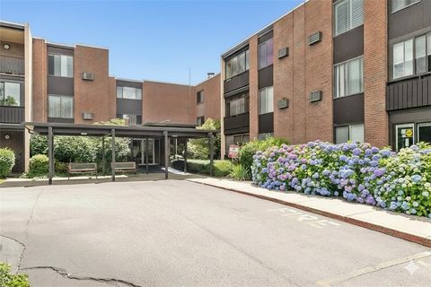 401 Bellevue Avenue 112 Newport RI 02840