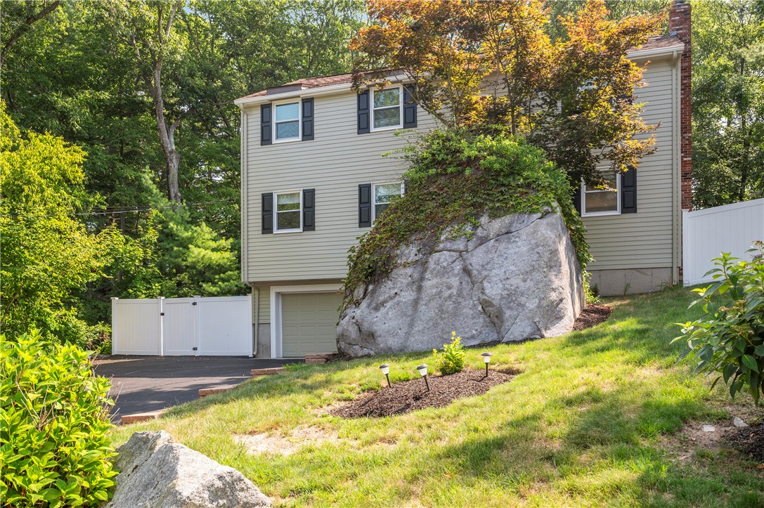 7 Aurora Drive