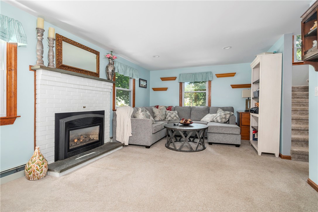 7 Aurora Drive