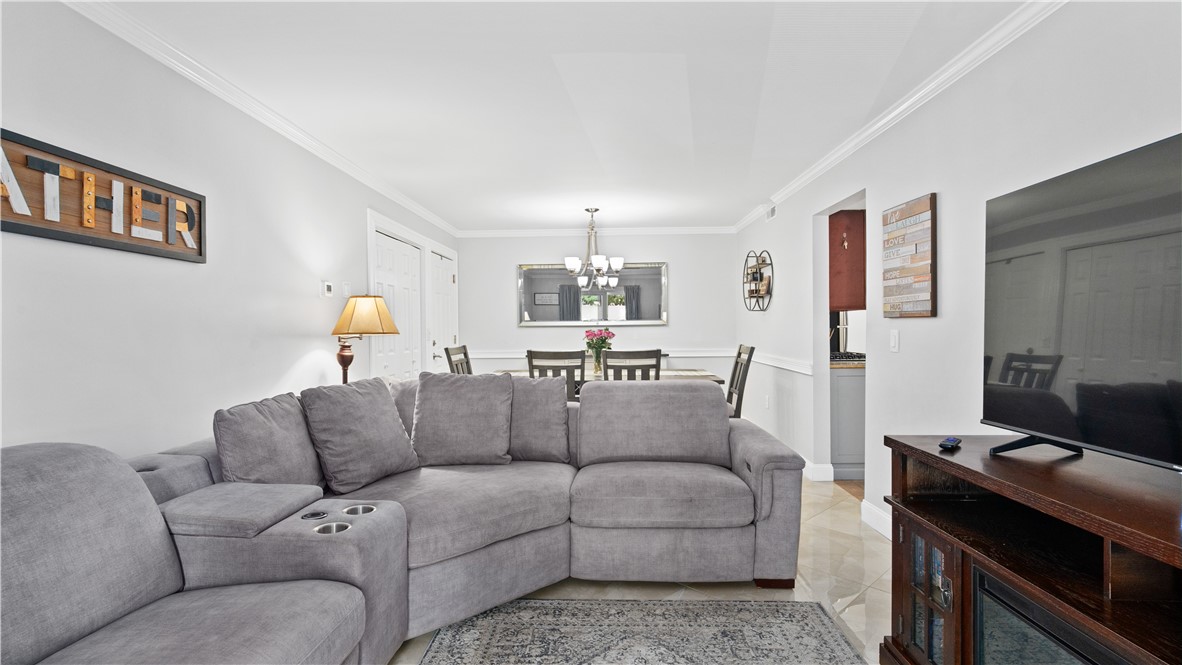 131 Fordson Avenue 4