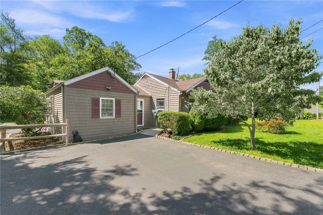 430 Ten Rod Road