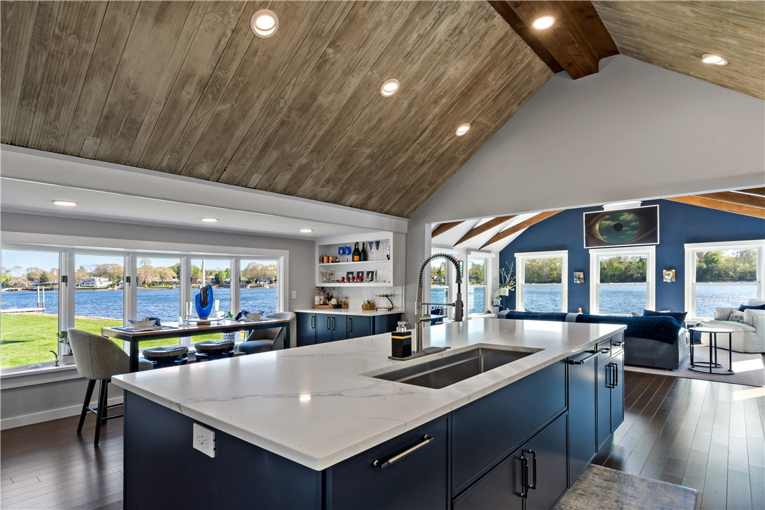166 New Meadow Road