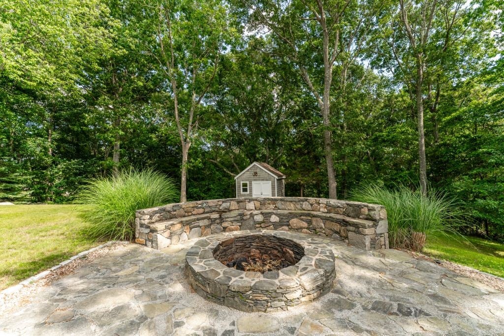 11 Sylvan Lane
