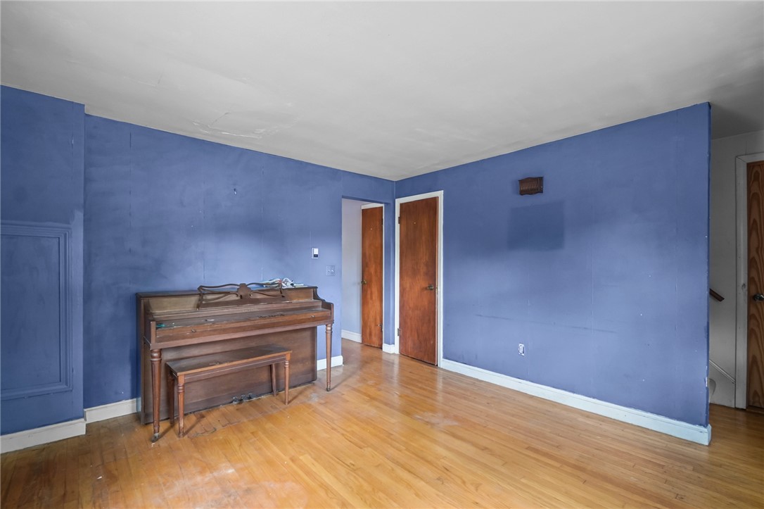 119 Rounds Avenue 121