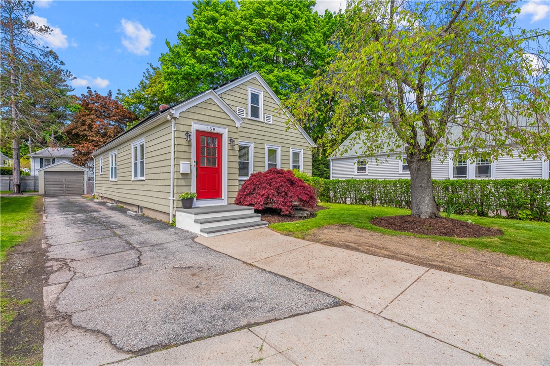 158 Gentian Avenue
