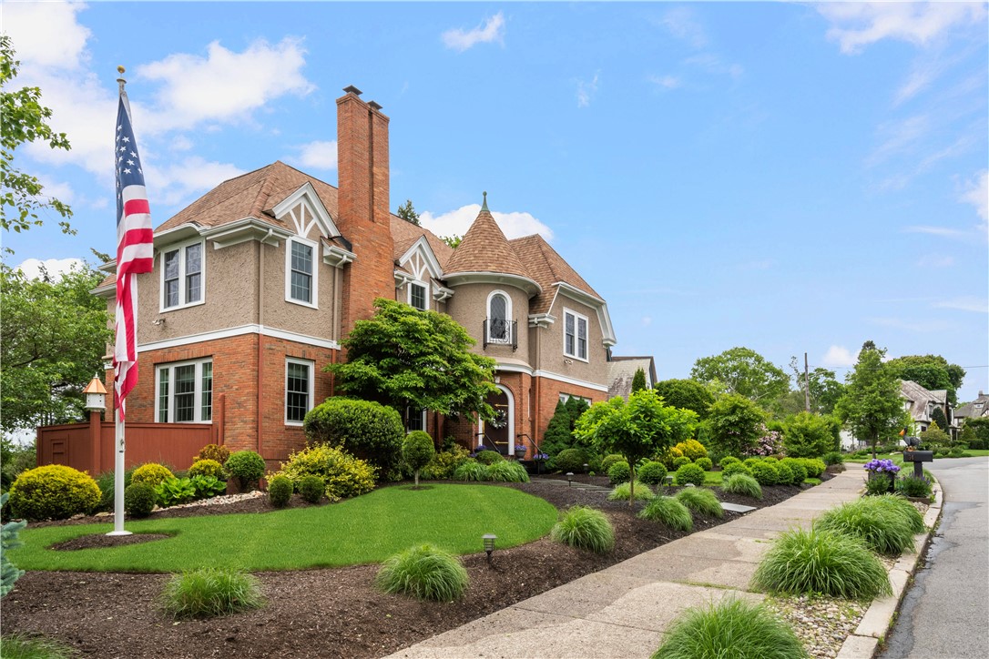 34 Dryden Avenue