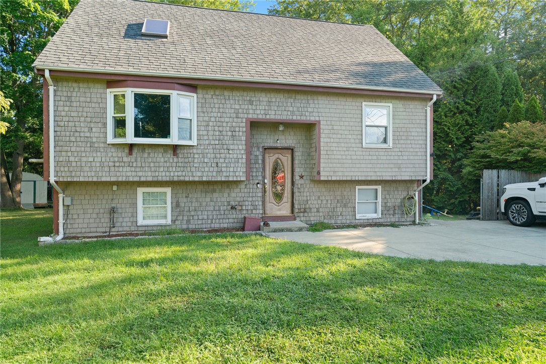 View East Providence, RI 02915 house