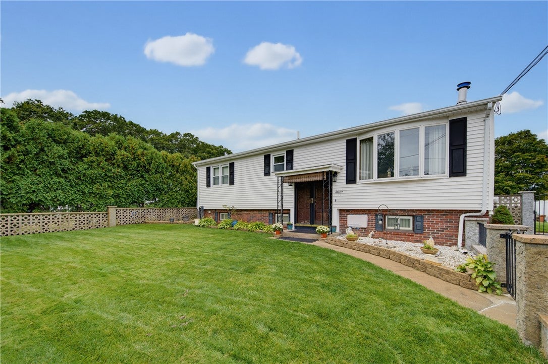 11 Old Barrington Road