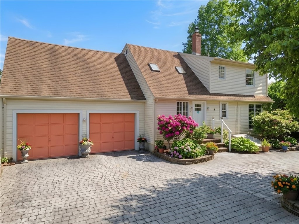 10 Island View Court