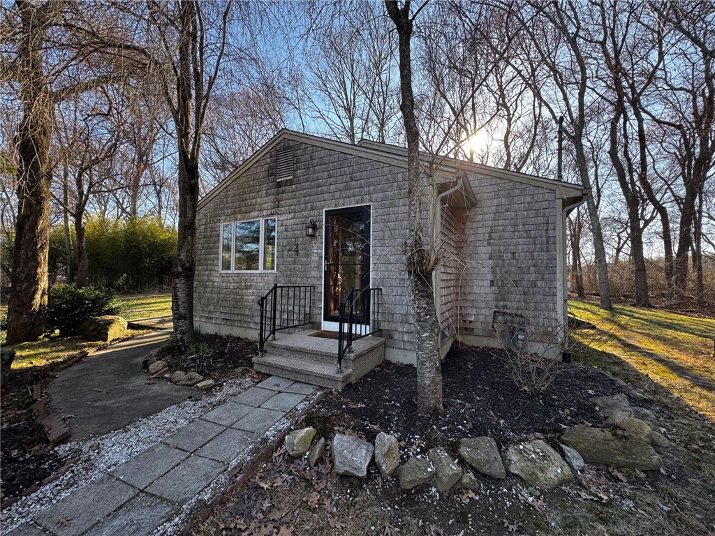 1668 Kingstown Road