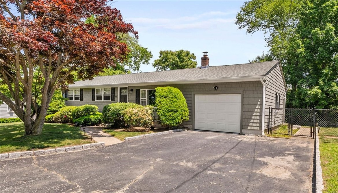 52 Glen Drive