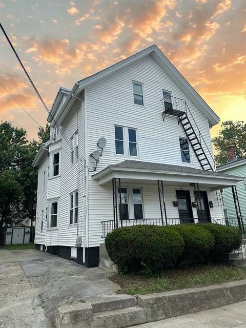 208 Carnation Street Pawtucket RI 02860