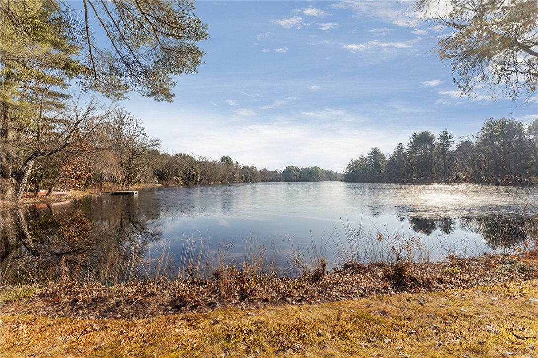 Cumberland, Rhode Island 02864, United States, 3 Bedrooms Bedrooms, ,4 BathroomsBathrooms,Residential,Pending,119332
